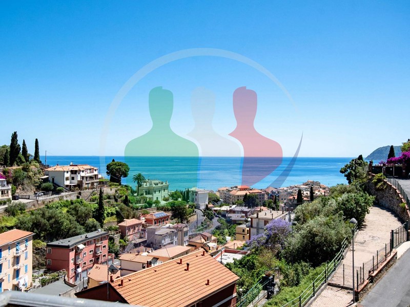Trilocale in Vendita a Alassio, 360'000&euro;, 60 m²
