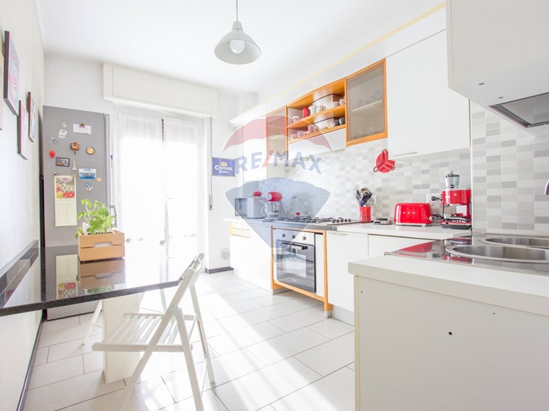 Bilocale in Vendita a Bollate, 168'000&euro;, 68 m²