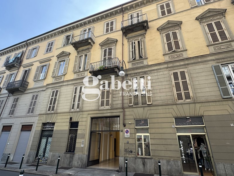 Bilocale in Vendita a Torino, 169'000&euro;, 45 m²