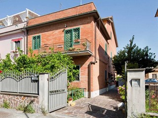 Bilocale in Vendita a Ciampino, 125'000&euro;, 52 m²