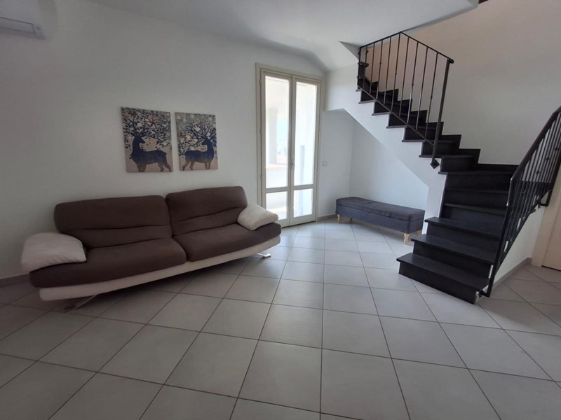 Trilocale in Affitto a Capraia e Limite, 800&euro;, 80 m², arredato