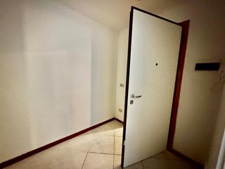 Bilocale in Vendita a Livorno, 80'000&euro;, 55 m²