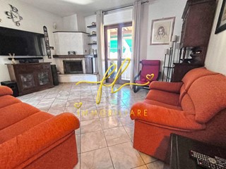 Appartamento in Vendita a Castagneto Carducci, zona Donoratico, 218'000&euro;, 94 m², con Box