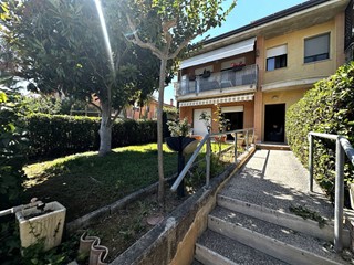 Quadrilocale in Vendita a Altidona, 254'000&euro;, 109 m²