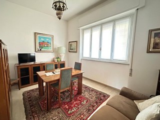 Appartamento in Vendita a Viareggio, 285'000&euro;, 89 m²