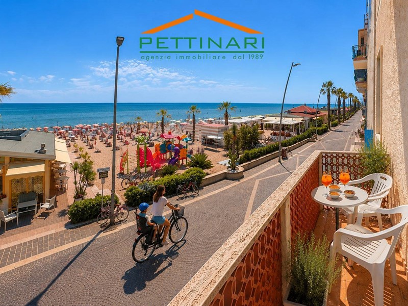 Trilocale in Vendita a Porto Recanati, 409'000&euro;, 104 m²