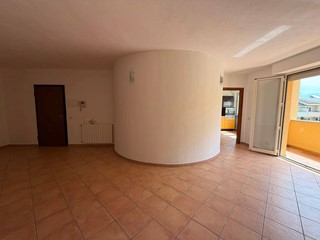 Appartamento in Vendita a Olbia, 298'000&euro;, 155 m²