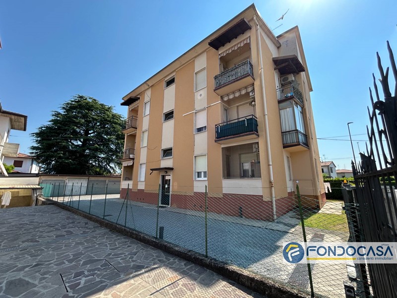 Trilocale in Vendita a Palazzolo sull'Oglio, 125'000&euro;, 92 m²