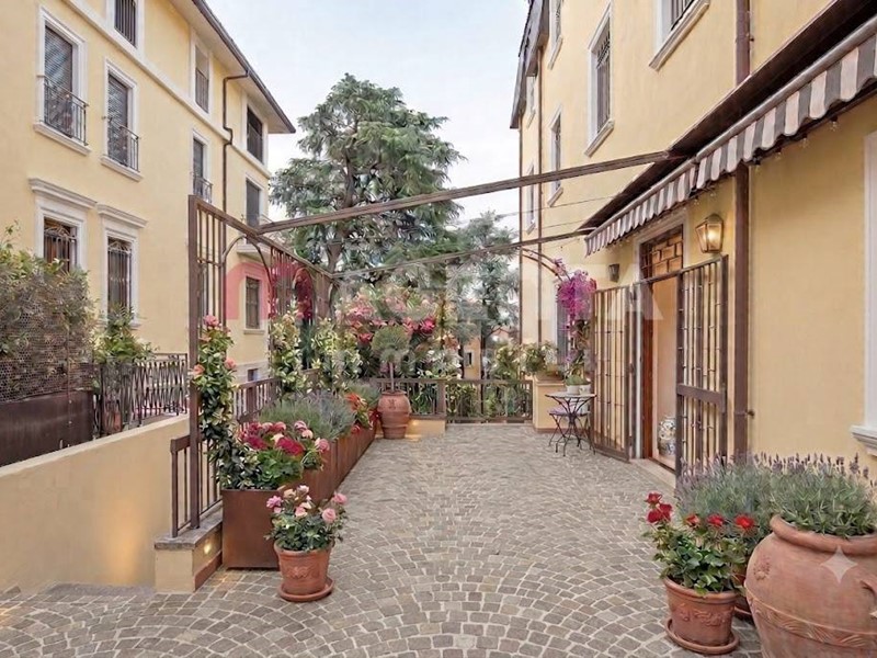 Trilocale in Vendita a Brescia, 550'000&euro;, 130 m²