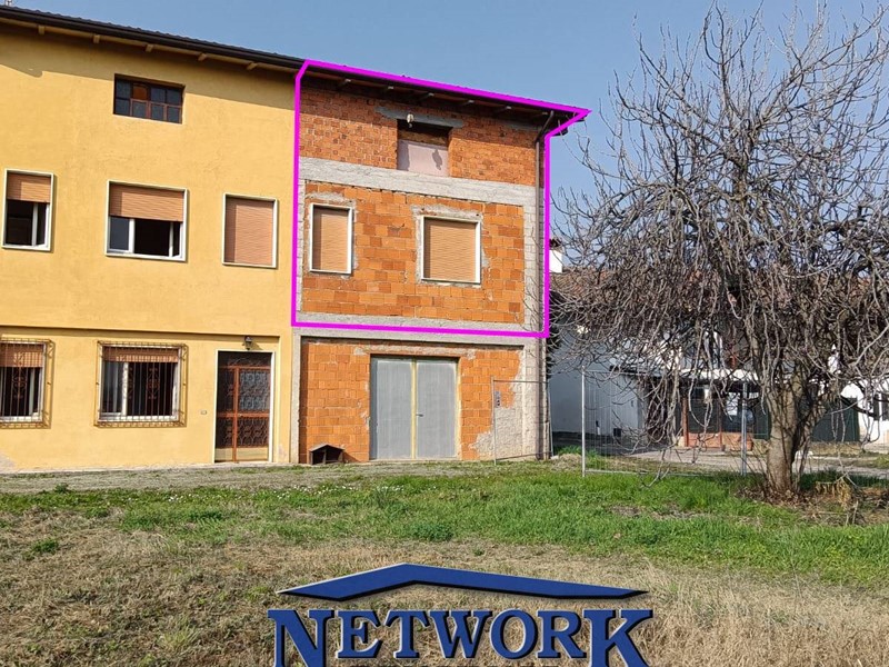 Bilocale in Vendita a Bedizzole, 108'000&euro;, 70 m²