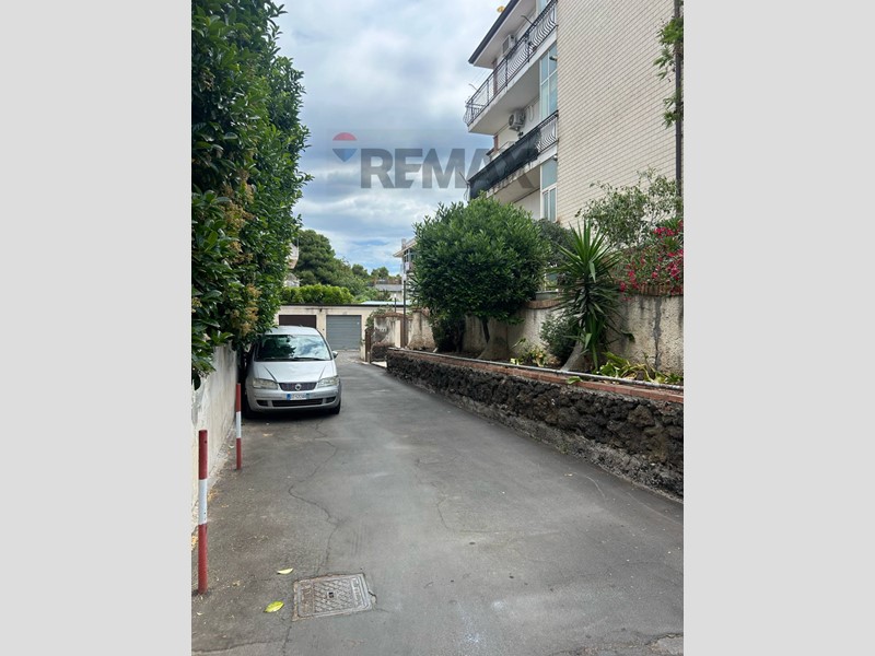 Quadrilocale in Vendita a Gravina di Catania, 110'000&euro;, 110 m²