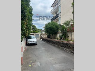 Quadrilocale in Vendita a Gravina di Catania, 110'000&euro;, 110 m²