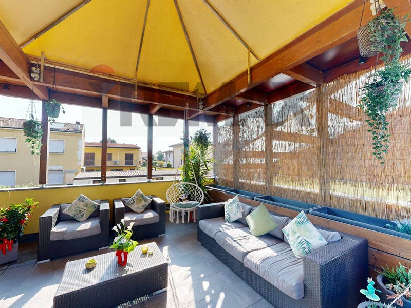Bilocale in Vendita a Lentate sul Seveso, 230'000&euro;, 109 m²