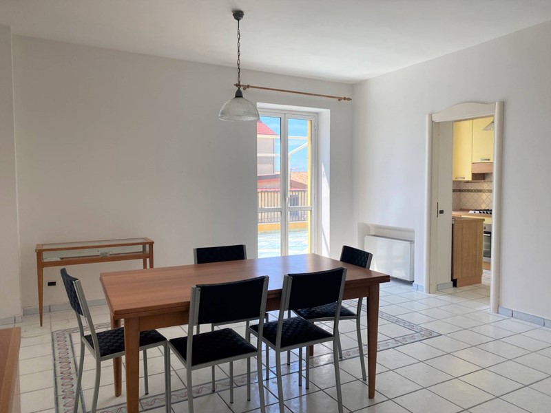 Quadrilocale in Affitto a Catanzaro, 800&euro;, 100 m²
