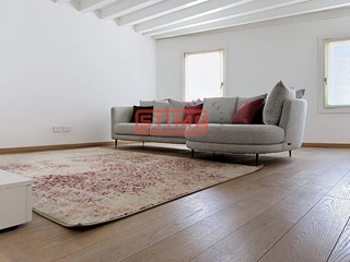 Appartamento in Affitto a Treviso, 1'600&euro;, 132 m²