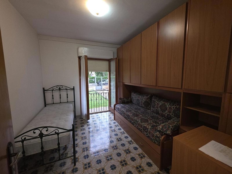 Trilocale in Vendita a Scurcola Marsicana, 75'000&euro;, 71 m², arredato, con Box