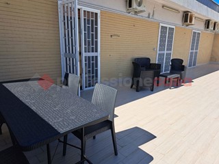 Quadrilocale in Affitto a Bari, 450&euro;, 133 m², arredato