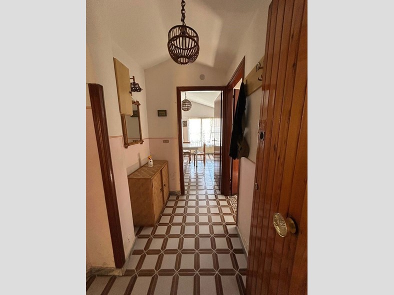 Quadrilocale in Vendita a Scalea, 49'000&euro;, 78 m²