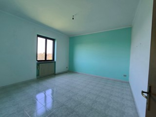 Appartamento in Vendita a Corchiano, 69'000&euro;, 100 m²