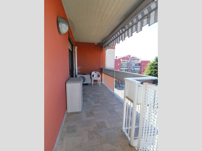 Quadrilocale in Vendita a Nerviano, 248'000&euro;, 164 m², con Box