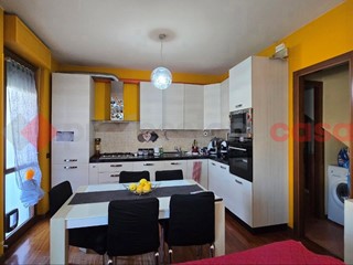 Trilocale in Vendita a Arezzo, 198'000&euro;, 91 m², con Box