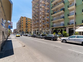 Appartamento in Affitto a Catania, 300&euro;, 136 m², arredato