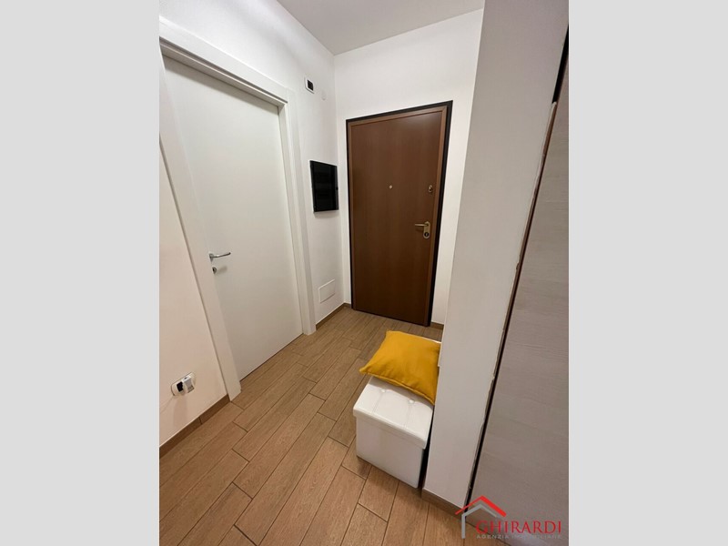 Quadrilocale in Affitto a Genova, zona Sestri Ponente, 1'100&euro;, 53 m², arredato