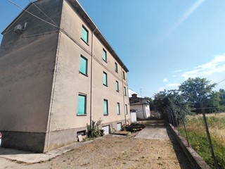 Appartamento in Vendita a Pontenure, 129'000&euro;, 452 m²