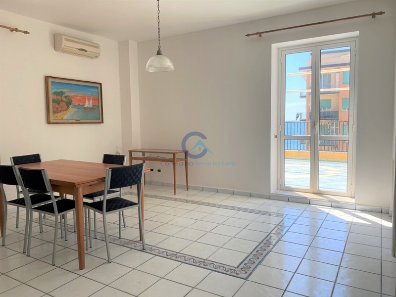Quadrilocale in Affitto a Catanzaro, zona Lido Corso, 800&euro;, 100 m², arredato