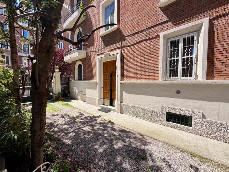 Quadrilocale in Vendita a Bologna, 380'000&euro;, 130 m², con Box