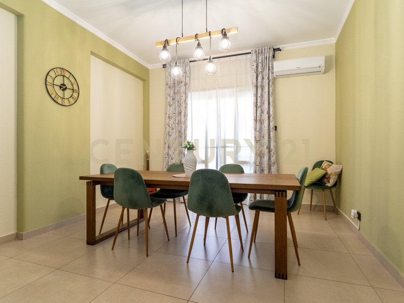 Quadrilocale in Vendita a Catania, 155'000&euro;, 114 m², con Box