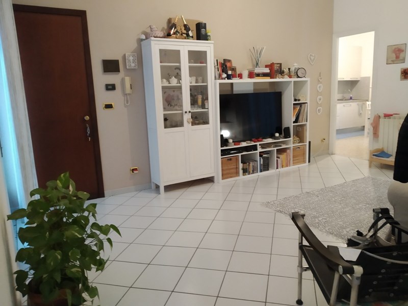 Trilocale in Affitto a Valverde, 580&euro;, 86 m²