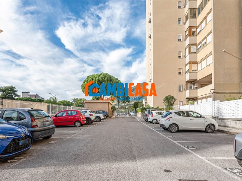 Appartamento in Vendita a Palermo, 245'000&euro;, 150 m²