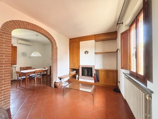 Quadrilocale in Vendita a San Miniato, zona Cigoli, 87'000&euro;, 73 m², arredato, con Box