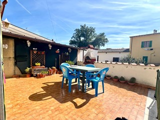 Quadrilocale in Vendita a Empoli, 250'000&euro;, 100 m², con Box