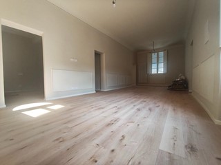 Appartamento in Vendita a Lucca, 800'000&euro;, 160 m²