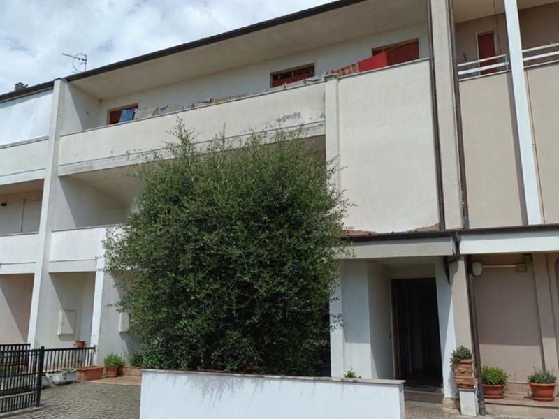 Appartamento in Vendita a San Miniato, zona Catena, 109'350&euro;, 124 m², con Box