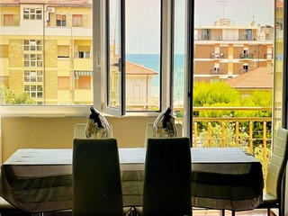 Appartamento in Vendita a Porto San Giorgio, 325'000&euro;, 120 m²