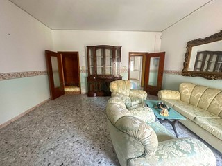 Quadrilocale in Vendita a Capua, 109'000&euro;, 120 m²