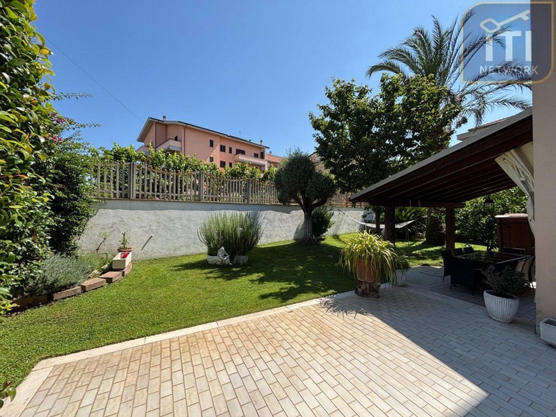 Quadrilocale in Vendita a Aprilia, 229'000&euro;, 130 m²