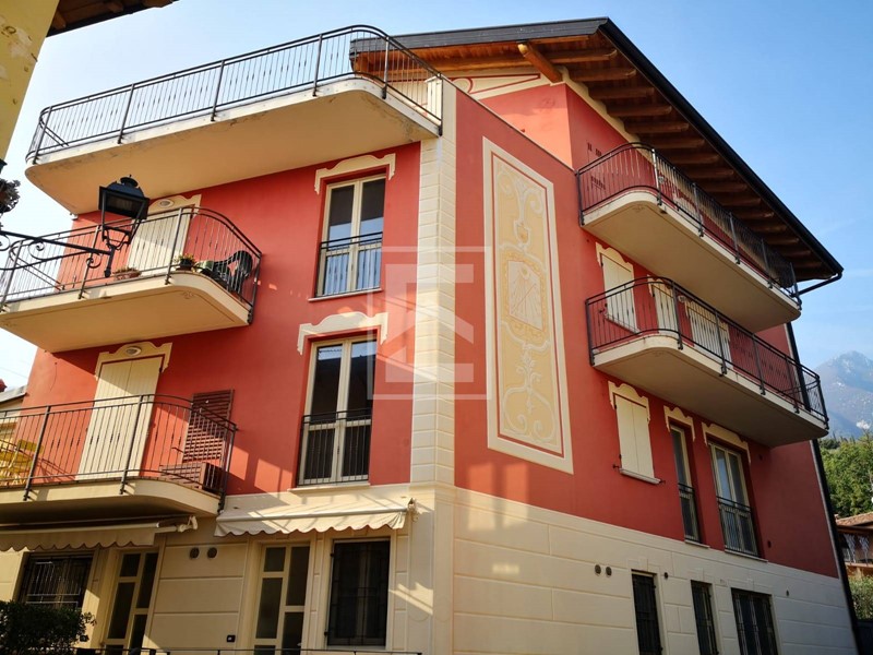 Bilocale in Vendita a Toscolano Maderno, 121'125&euro;, 65 m²