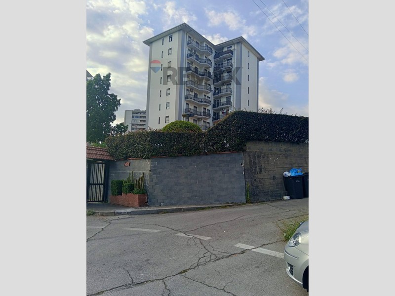 Appartamento in Vendita a Catania, 139'000&euro;, 133 m²