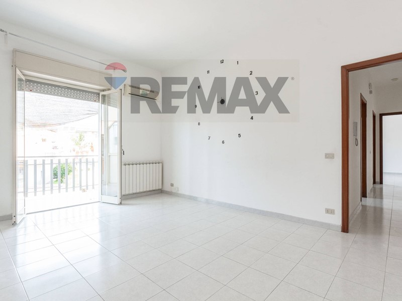 Bilocale in Vendita a Motta Sant'Anastasia, 76'000&euro;, 69 m²