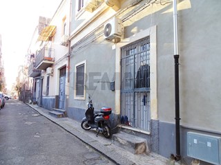 Trilocale in Vendita a Catania, 42'000&euro;, 45 m²