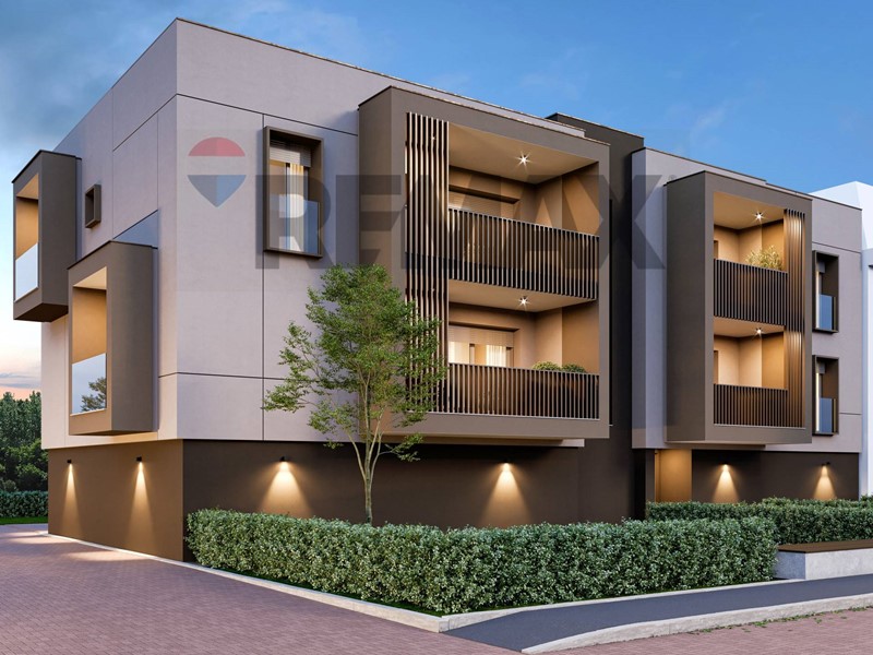 Quadrilocale in Vendita a Biassono, 383'000&euro;, 140 m²