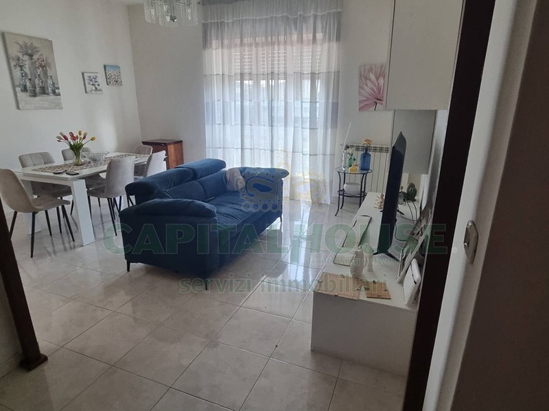 Trilocale in Vendita a Marcianise, 120'000&euro;, 90 m²