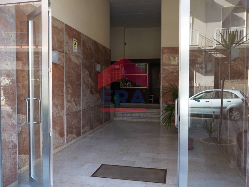 Trilocale in Vendita a Catania, 135'000&euro;, 75 m²