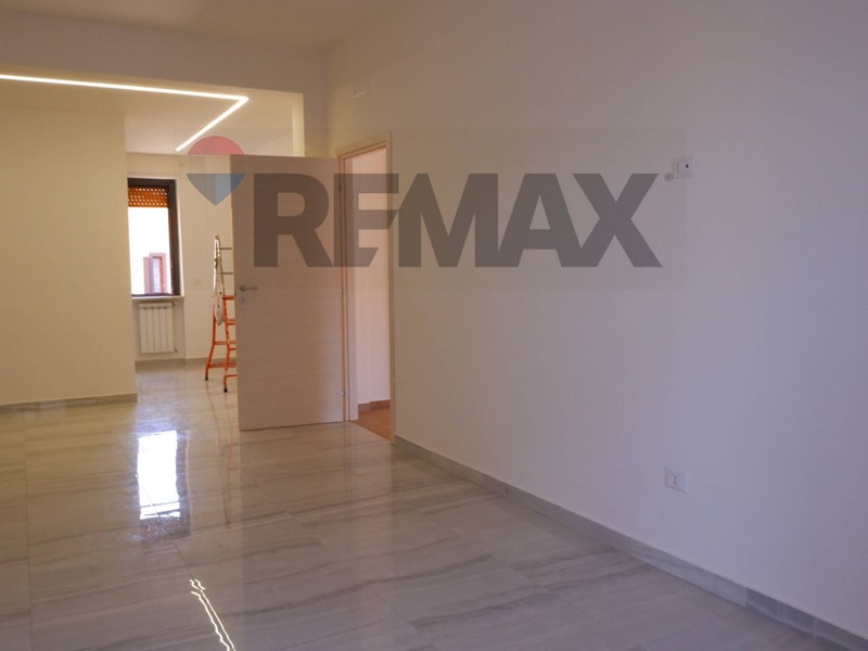 Trilocale in Affitto a Caserta, 750&euro;, 81 m²