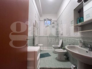 Trilocale in Affitto a Bari, 750&euro;, 70 m², arredato