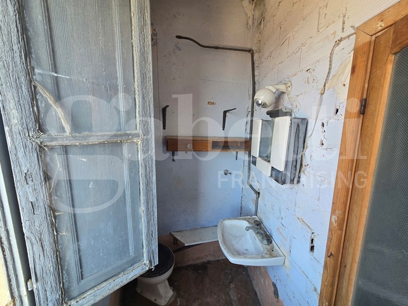 Quadrilocale in Vendita a Tortoreto, 60'000&euro;, 104 m²